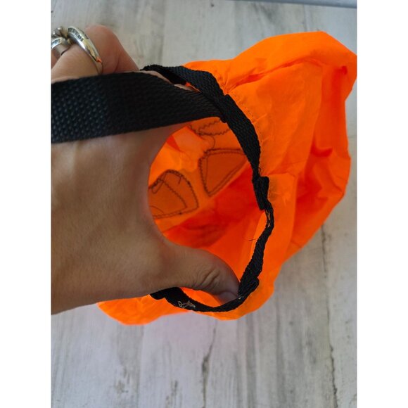 Pumpkin jack o lantern basket trick or treat Halloween decor plush iridescent - Picture 4 of 9